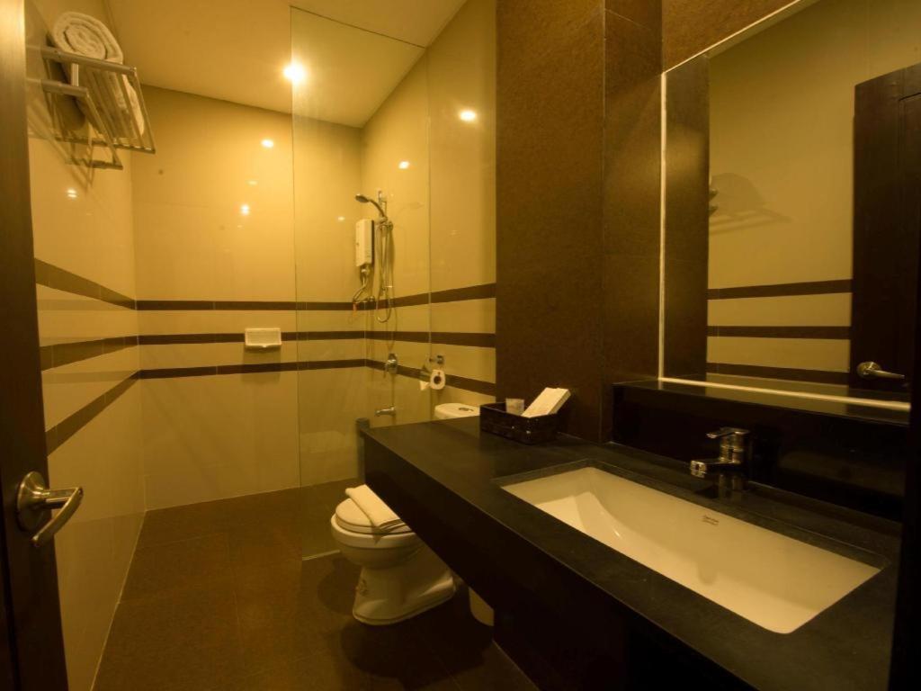 Infinity Suites Davao City Eksteriør billede