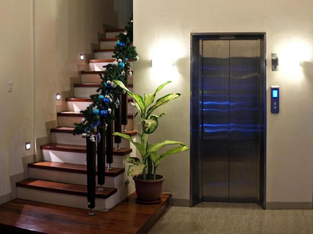 Infinity Suites Davao City Eksteriør billede