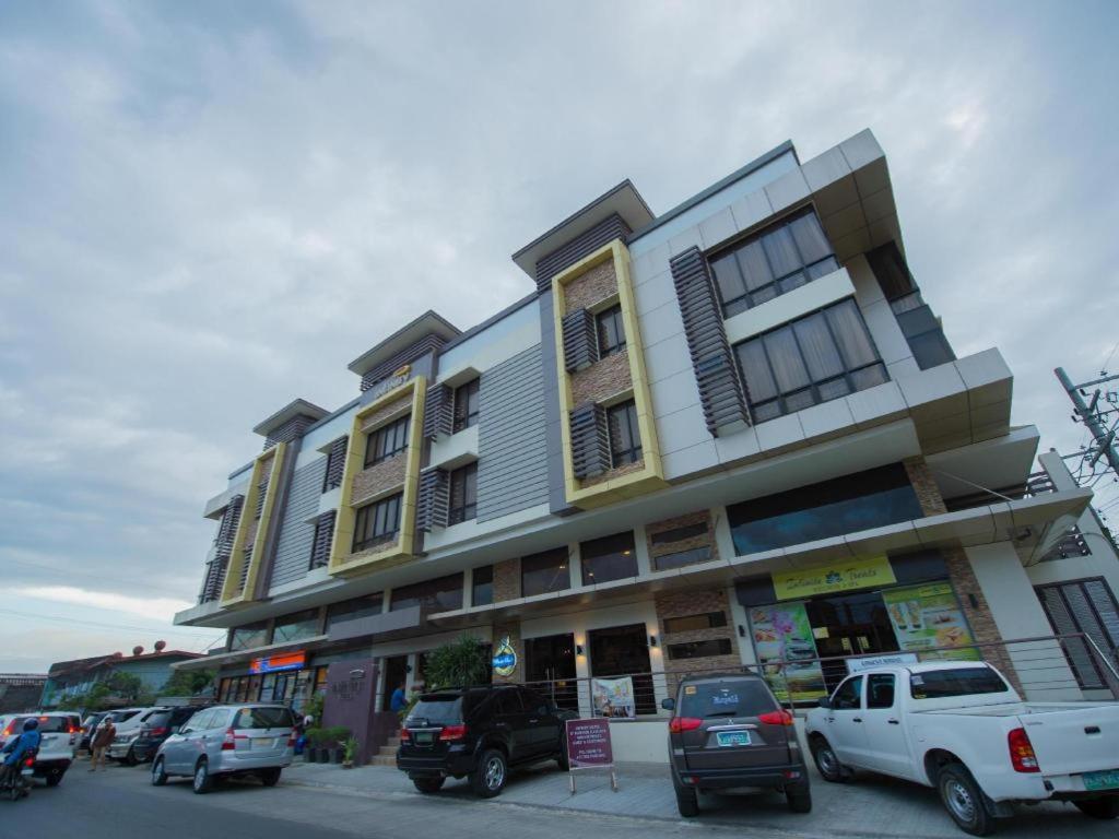 Infinity Suites Davao City Eksteriør billede