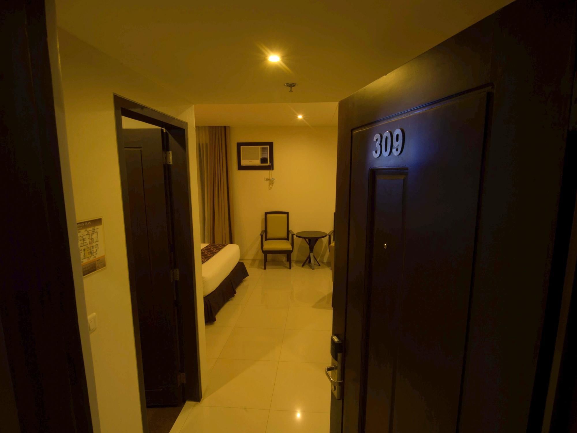 Infinity Suites Davao City Eksteriør billede