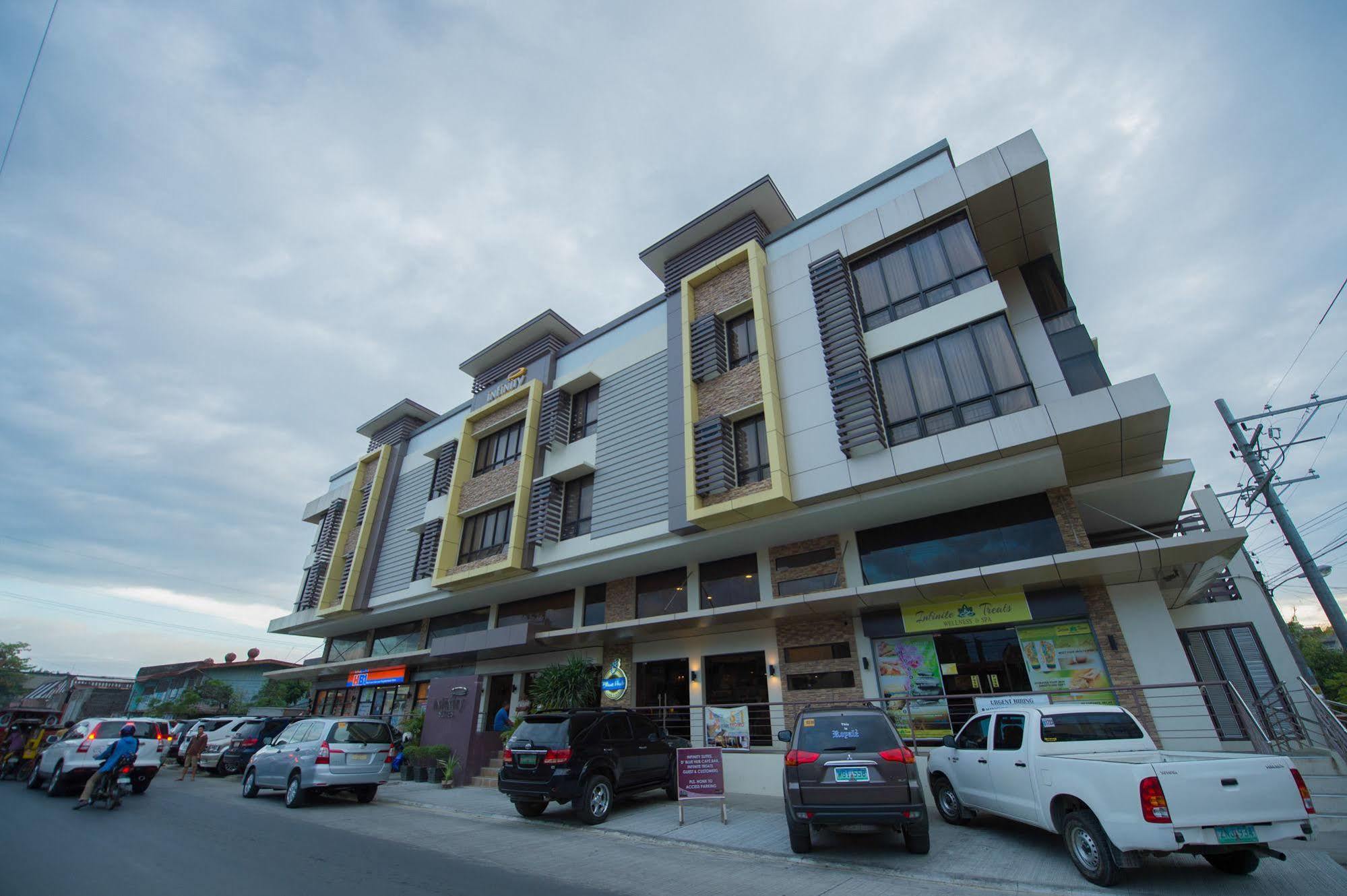 Infinity Suites Davao City Eksteriør billede