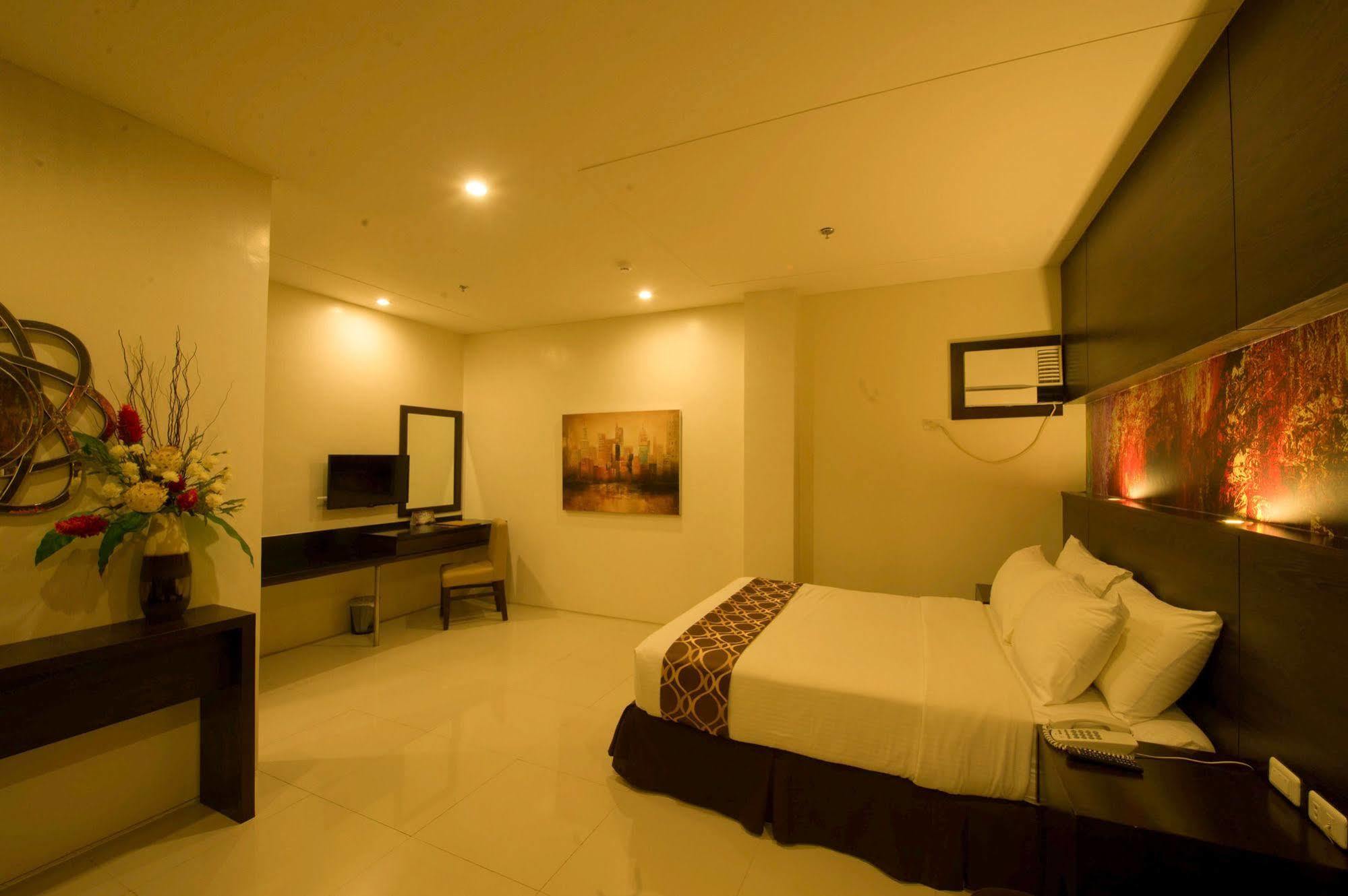 Infinity Suites Davao City Eksteriør billede