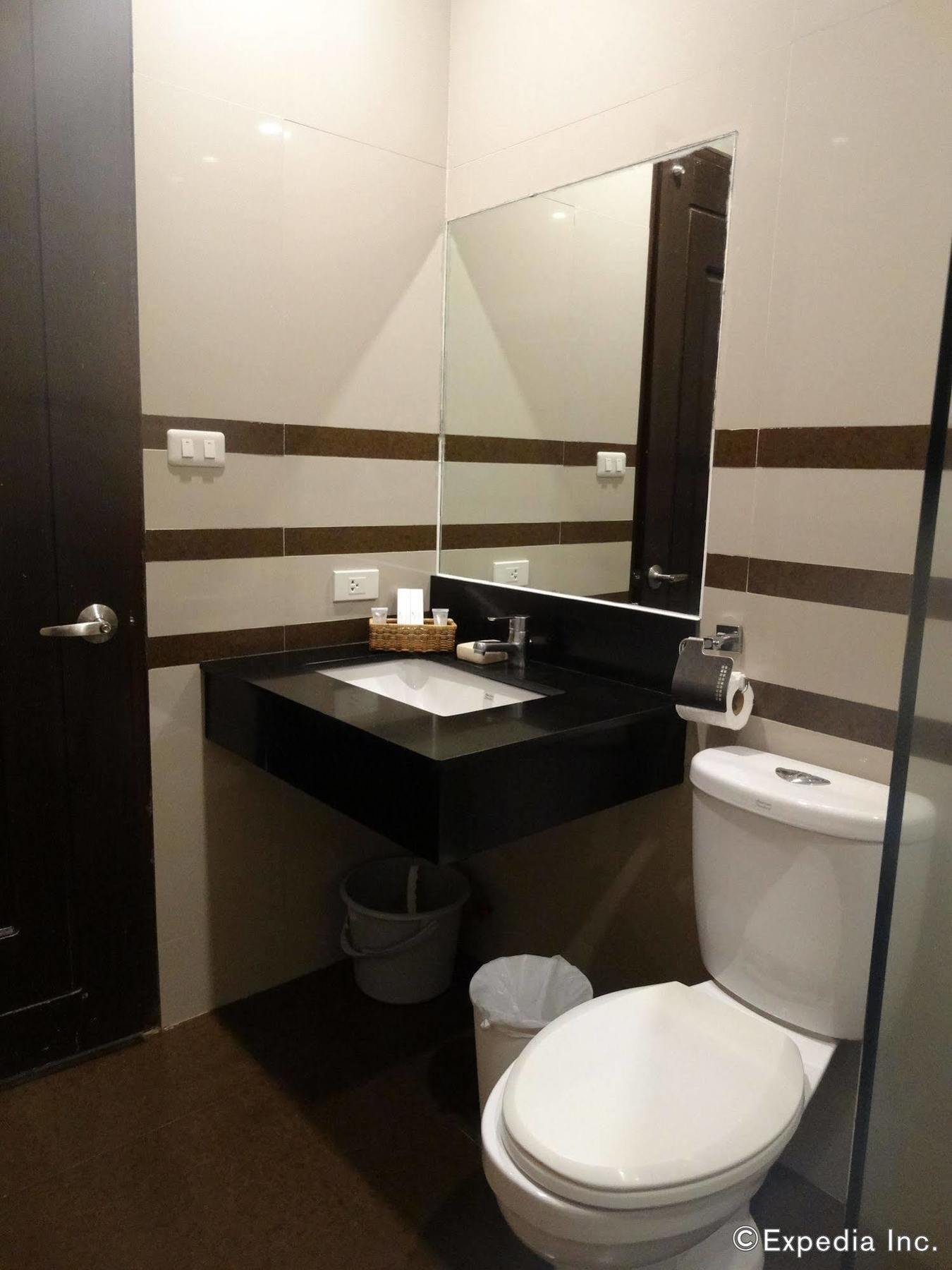 Infinity Suites Davao City Eksteriør billede