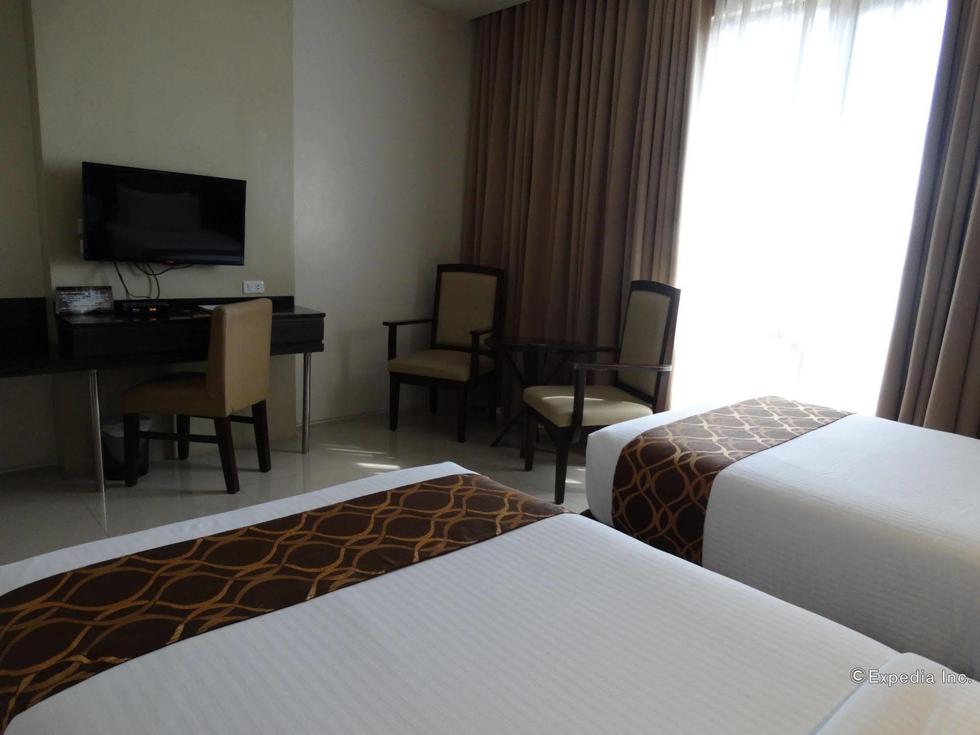 Infinity Suites Davao City Eksteriør billede